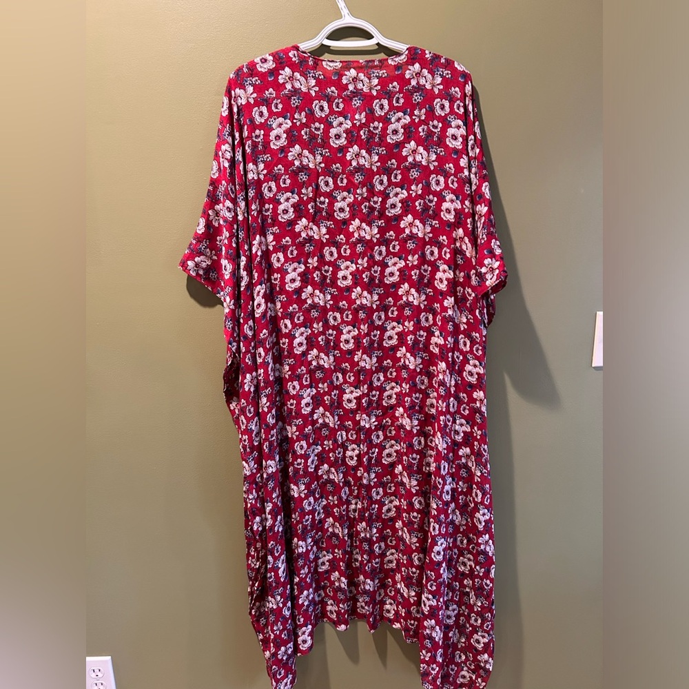 NWT Floral Kimono - Picture 2 of 2